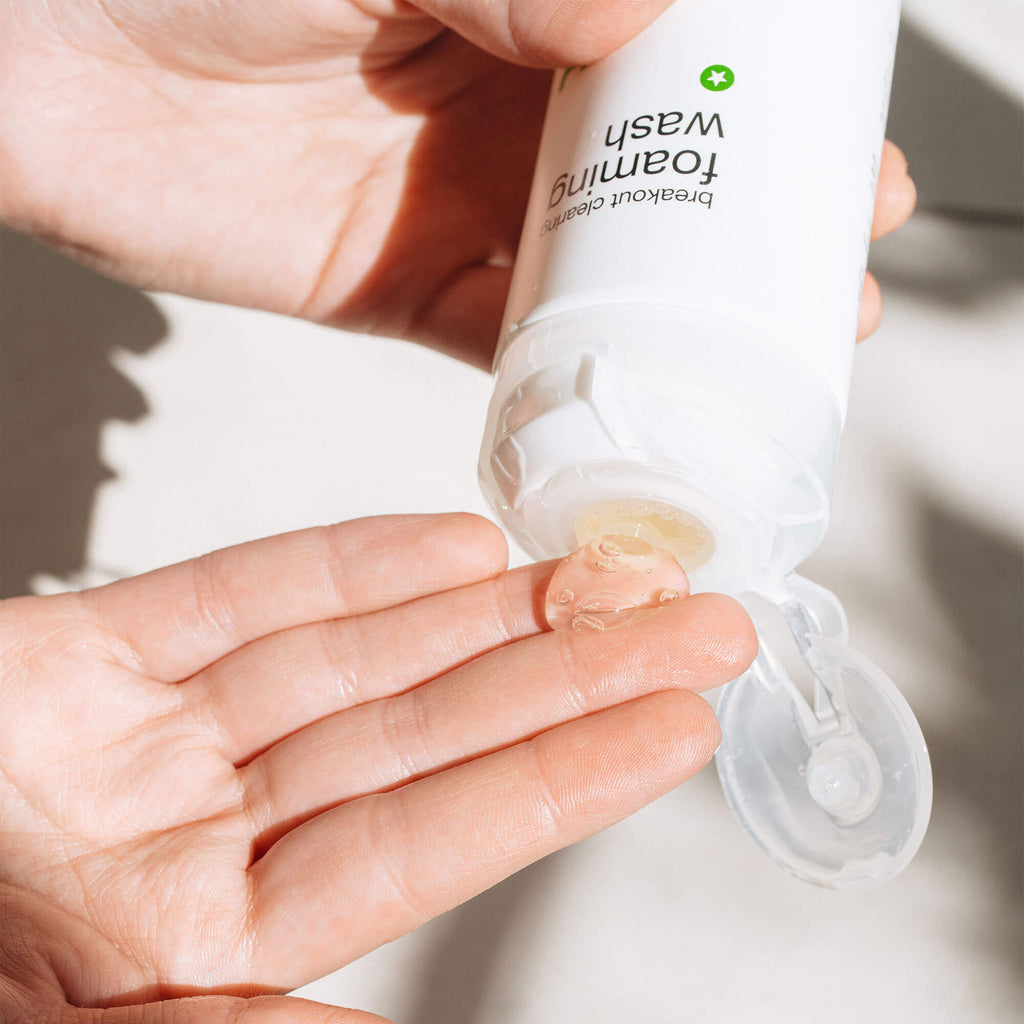 gift - breakout clearing foaming wash 177ml